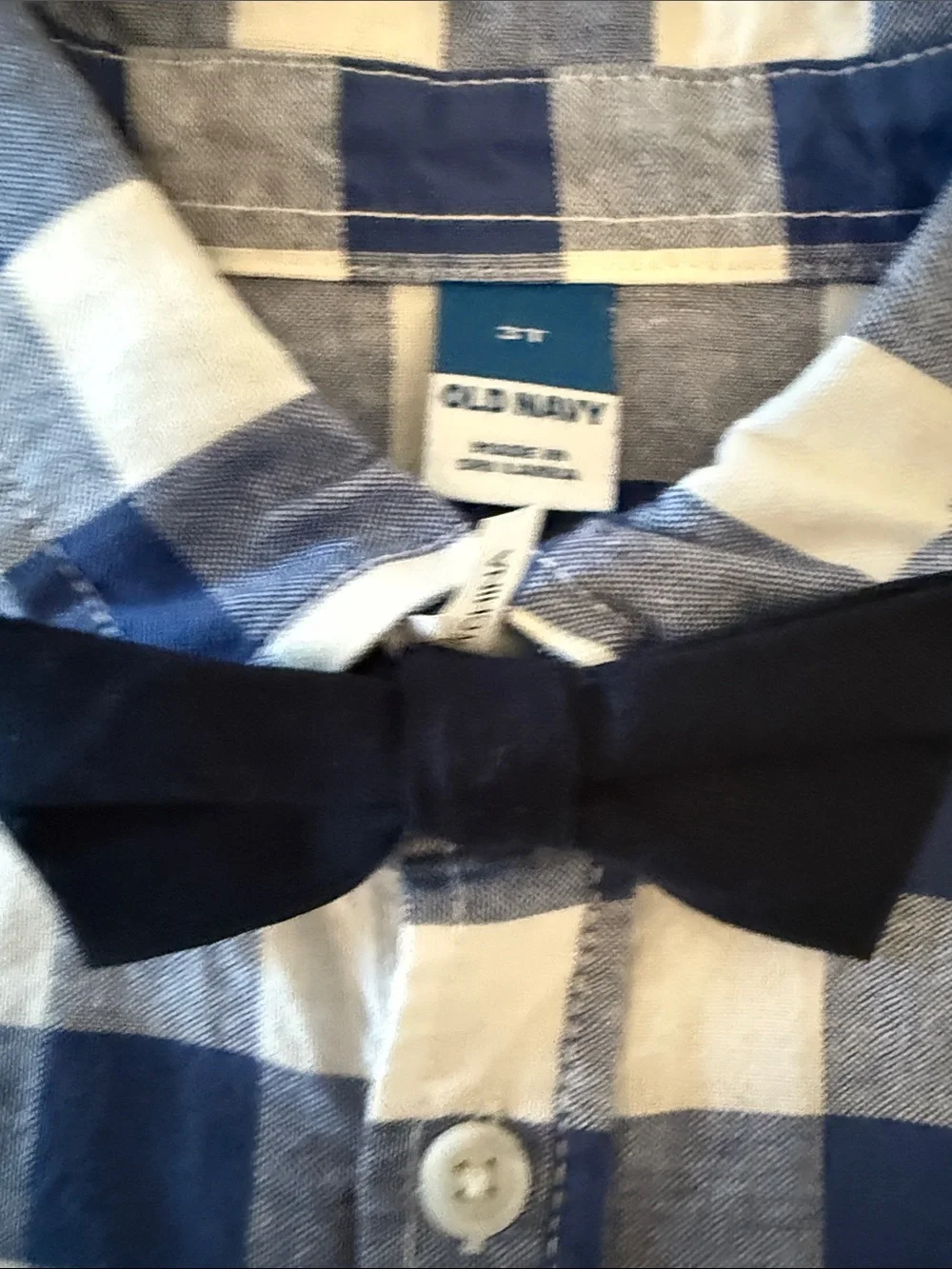 NWT Old Navy Blue and White Gingham Short-Sleeve Button-Down with Navy Bow Tie